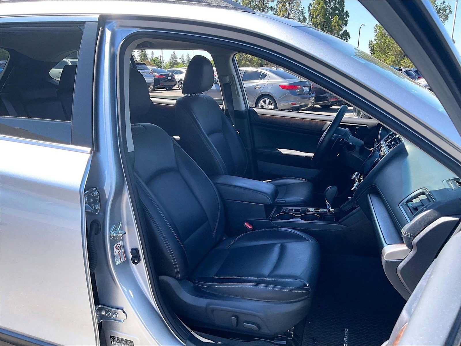 Used 2018 Subaru Outback 2.5i Limited AWD/4WD image 10