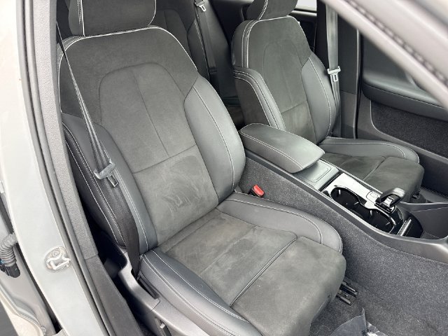 Certified 2023 Volvo C40 P8 Recharge Ultimate w/ Protection Package Premier AWD/4WD image 29