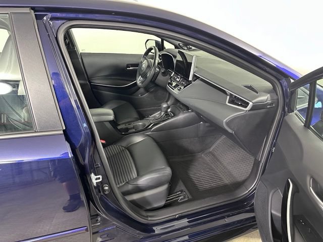 Used 2025 Toyota Corolla XSE FWD image 10