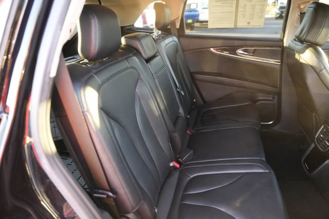 Used 2023 Lincoln Nautilus FWD w/ Premium Package image 16