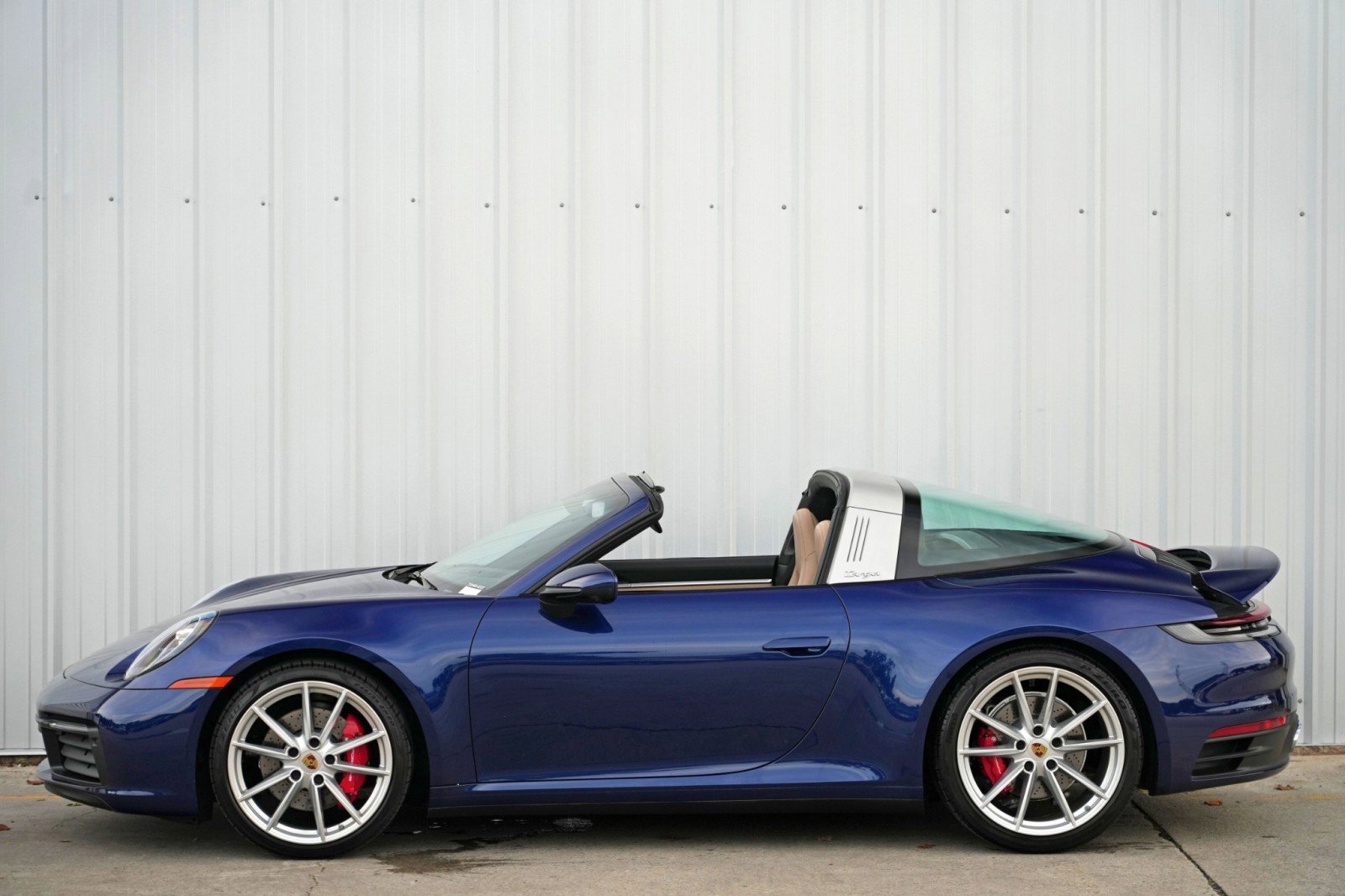Used 2022 Porsche 911 Targa 4S w/ Premium Package AWD/4WD image 48