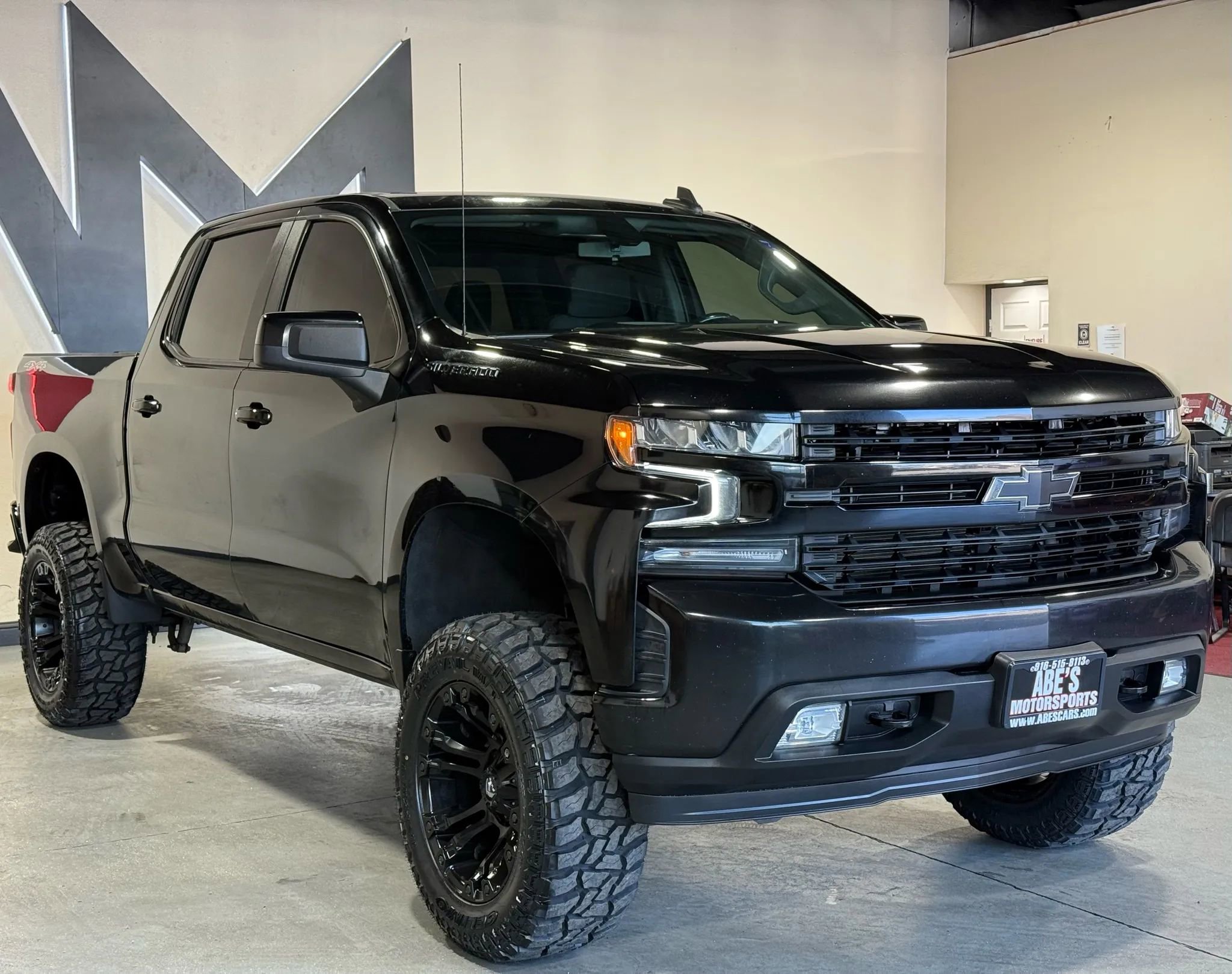 Used 2021 Chevrolet Silverado 1500 RST w/ LPO, Blackout Package image 2