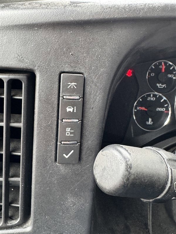 Used 2016 GMC Savana 3500 CUTAWAY G3500 image 17