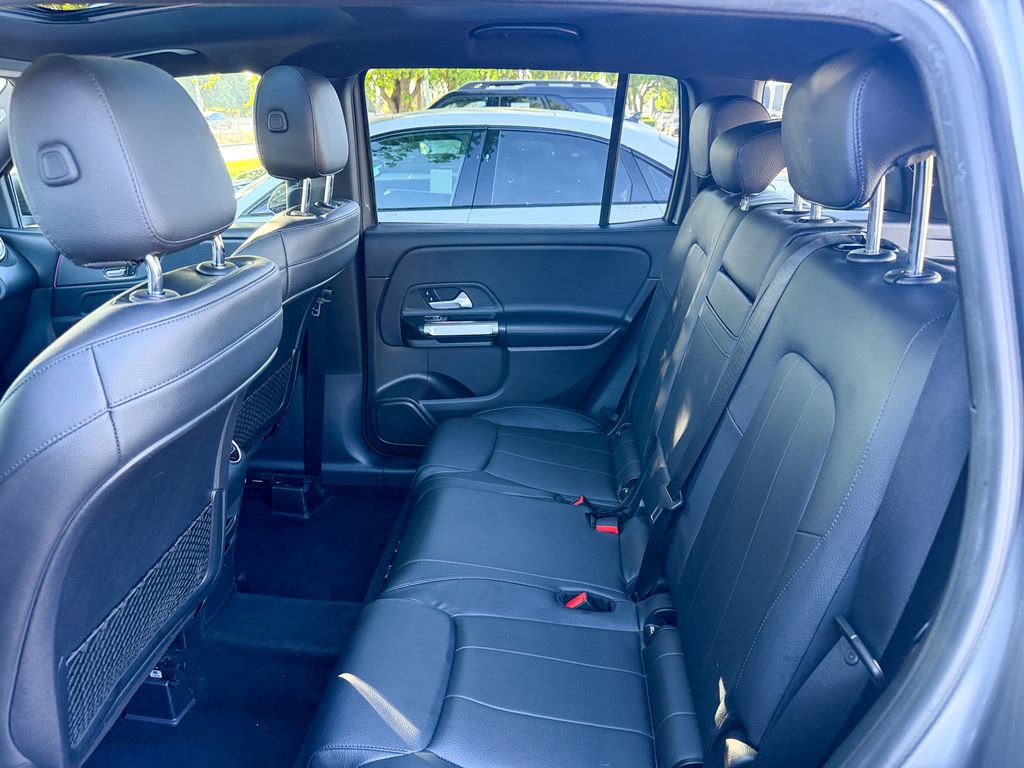 Used 2020 Mercedes-Benz GLB 250 image 25