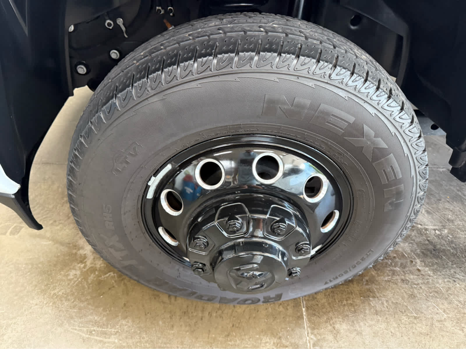 Used 2025 RAM 3500 Limited AWD/4WD image 42