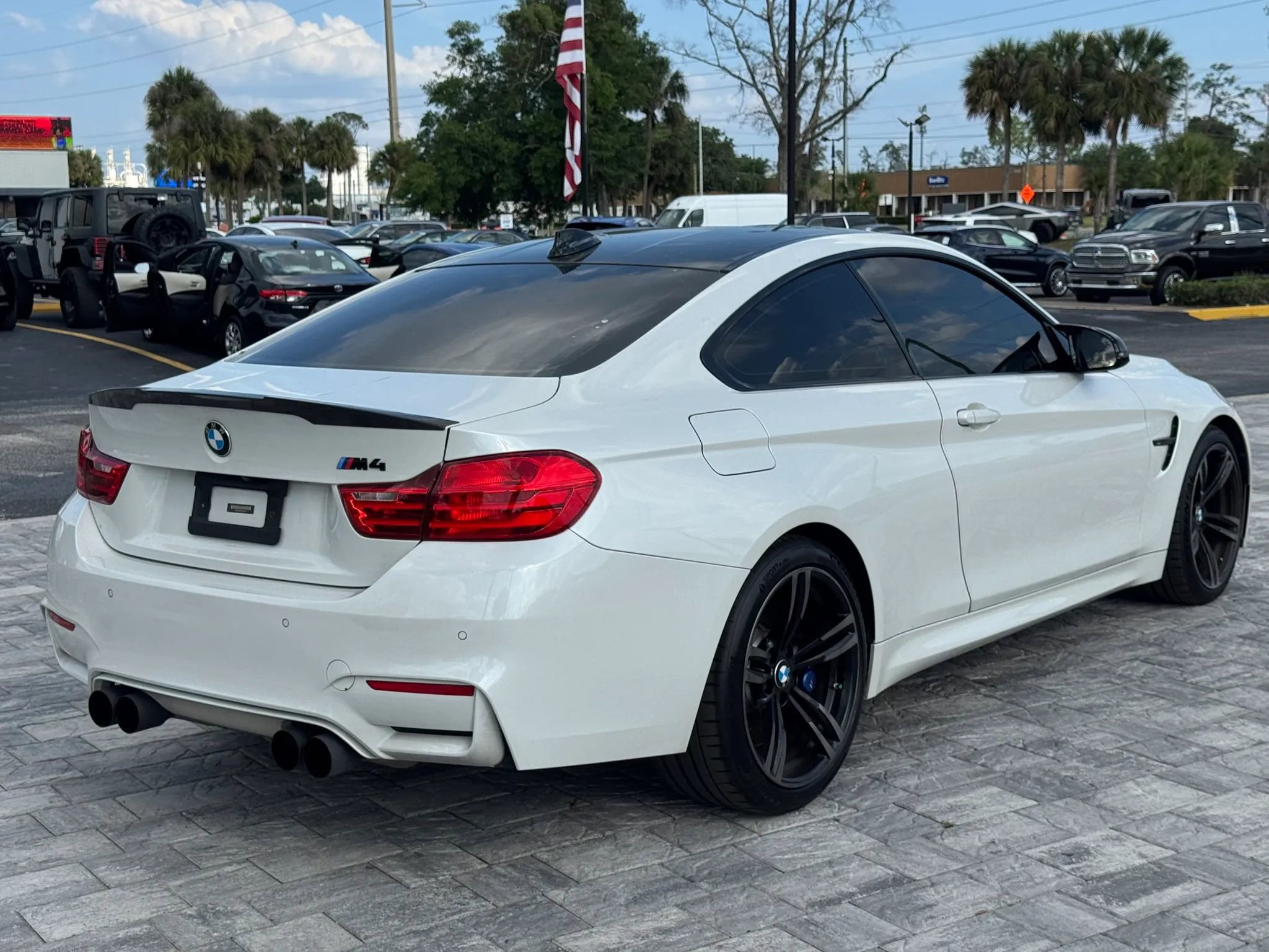 Used 2015 BMW M4 Coupe RWD image 8