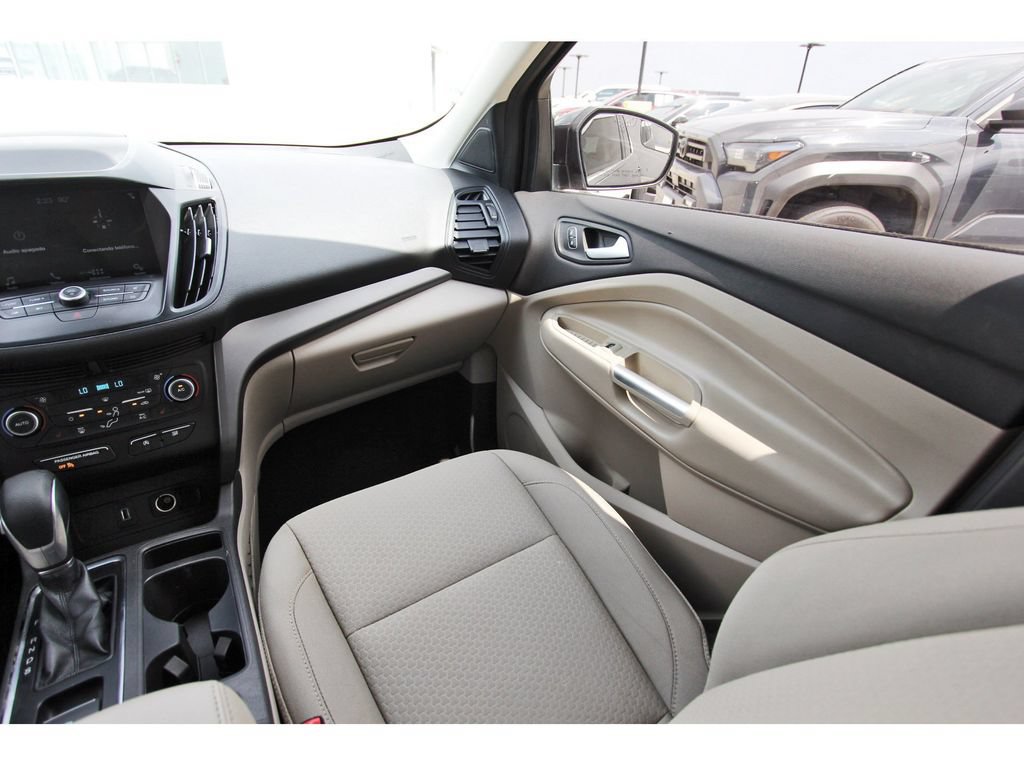 Used 2019 Ford Escape SE FWD image 10