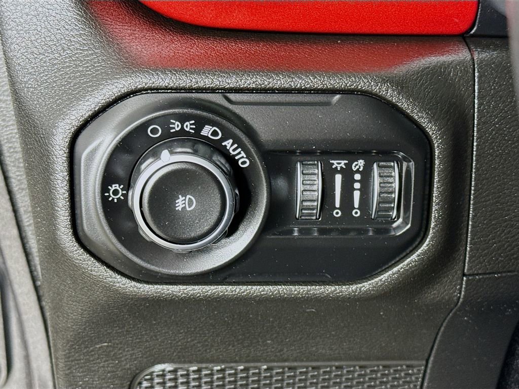 Used 2020 Jeep Wrangler Rubicon AWD/4WD image 12