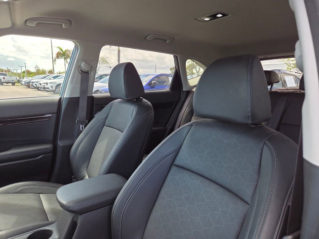 Used 2025 Kia Seltos EX image 21