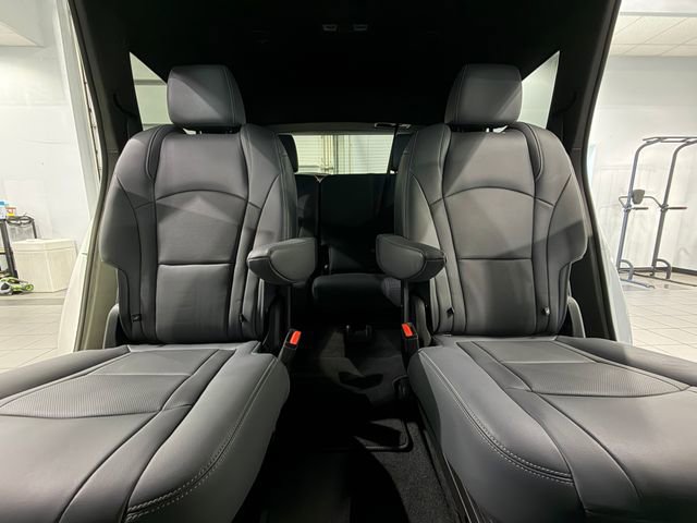 Used 2023 Buick Enclave Essence FWD image 27