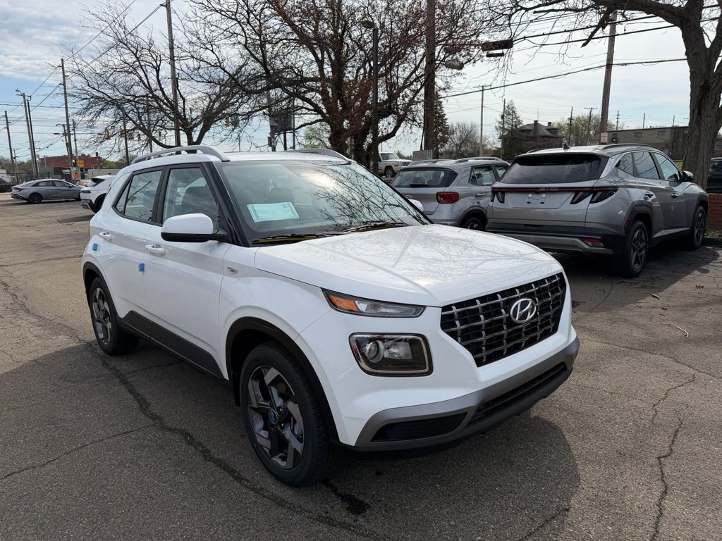 New 2026 Hyundai Venue SEL FWD image 1