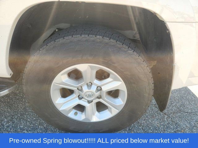 Used 2021 Toyota 4Runner SR5 Premium w/ Moonroof Package RWD image 13