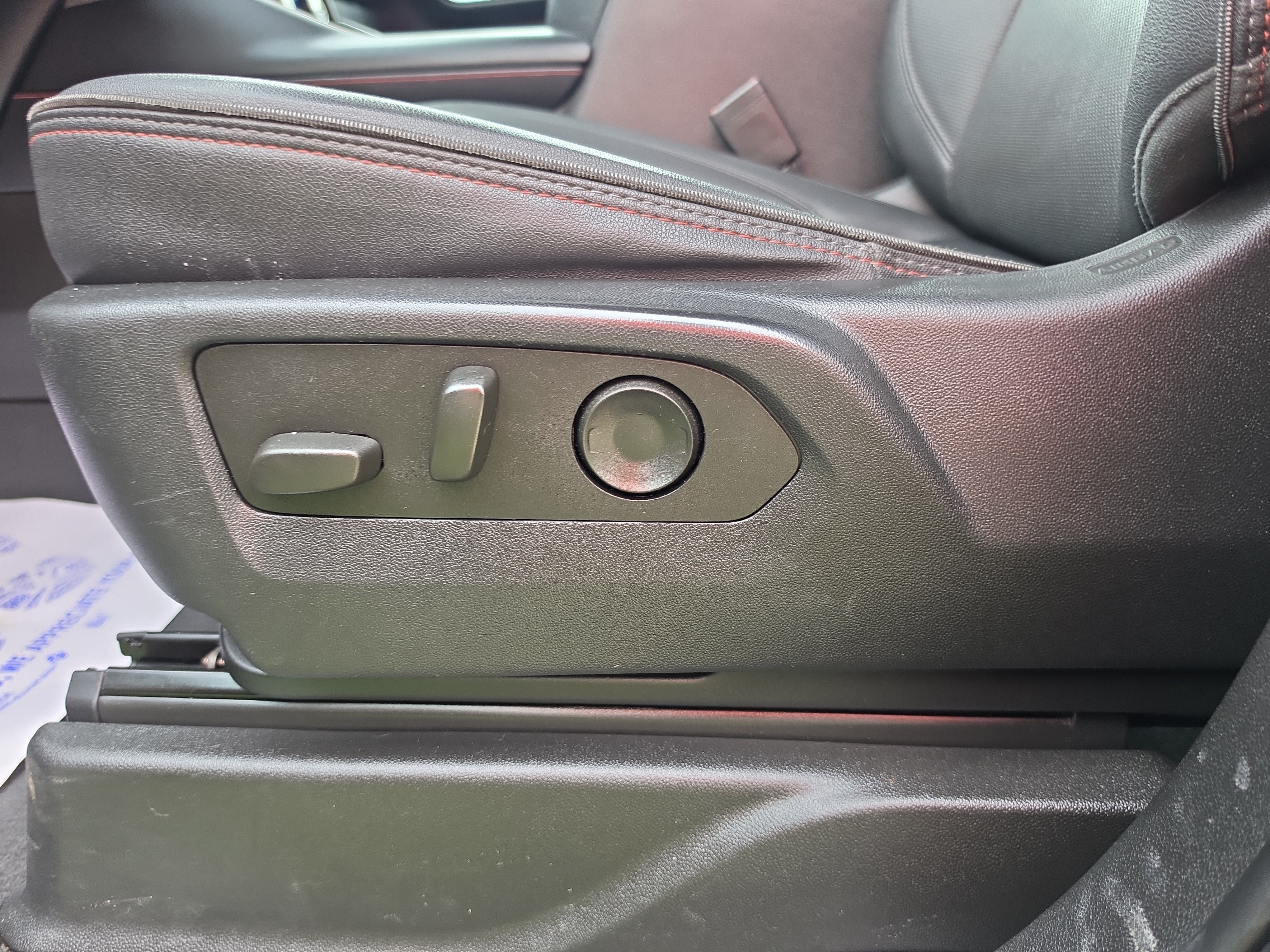 Used 2023 Chevrolet Tahoe RST AWD/4WD image 12