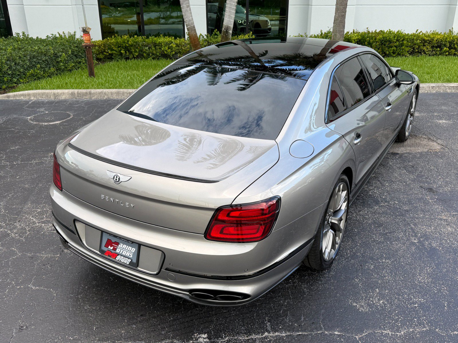 Used 2023 Bentley Flying Spur V8 AWD/4WD image 17