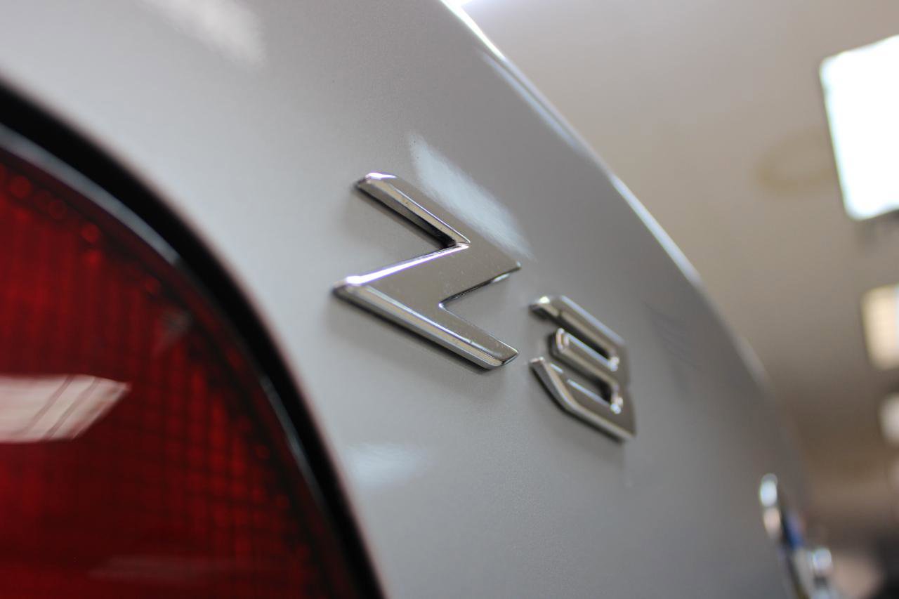 Used 2002 BMW Z3 3.0i image 14