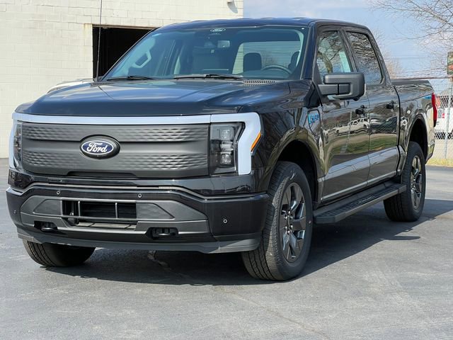 New 2025 Ford F150 Lightning Flash AWD/4WD image 45