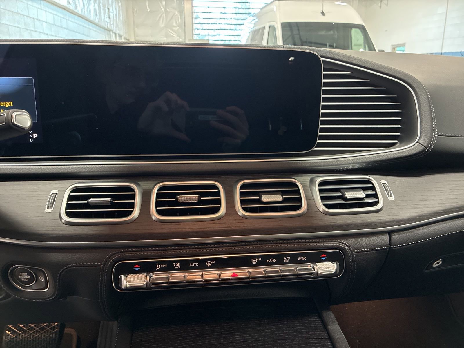 New 2026 Mercedes-Benz GLE 450 4MATIC image 9