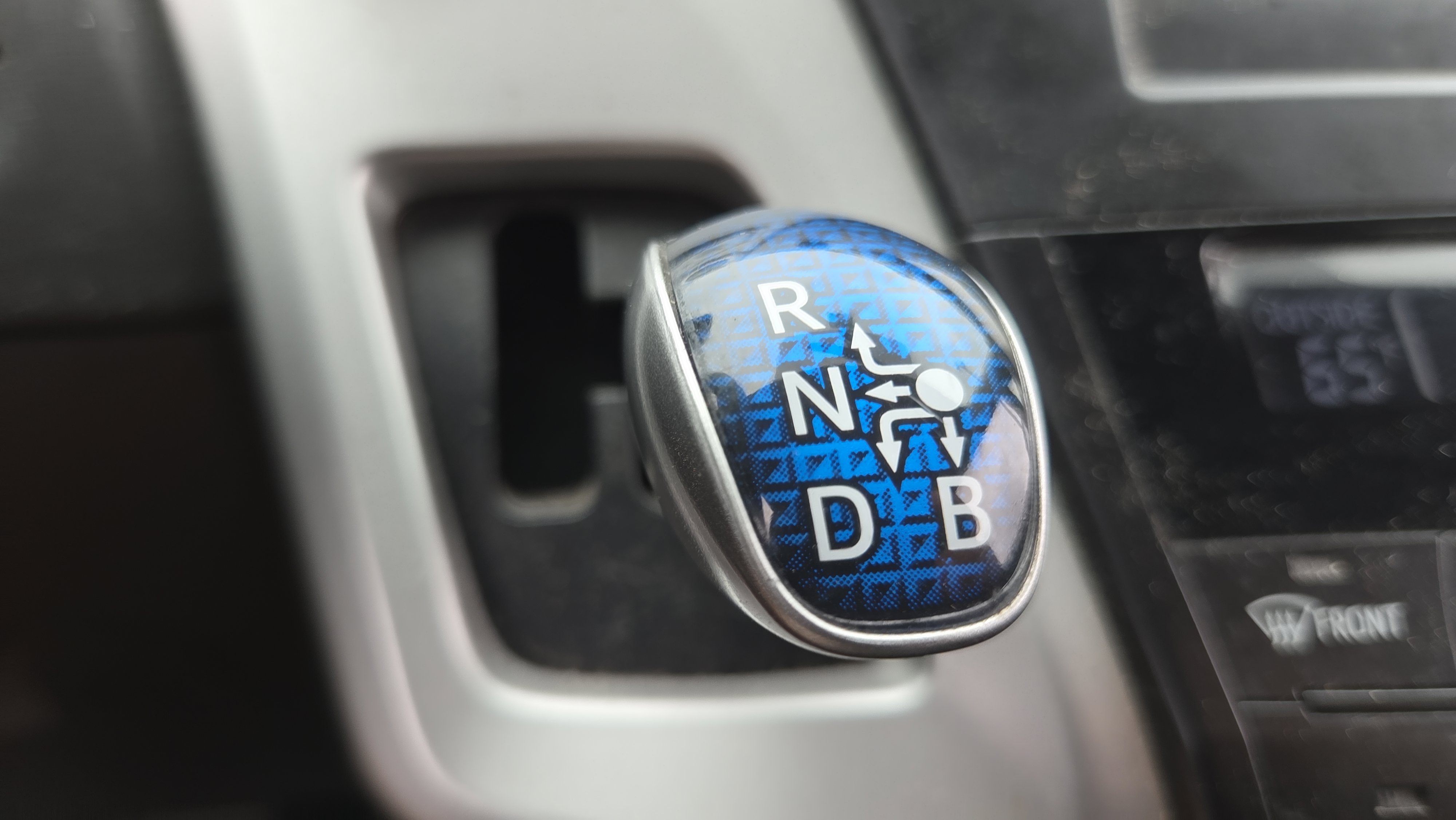 Used 2014 Toyota Prius V Three image 35