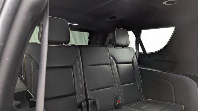 Used 2023 Chevrolet Suburban Premier image 21