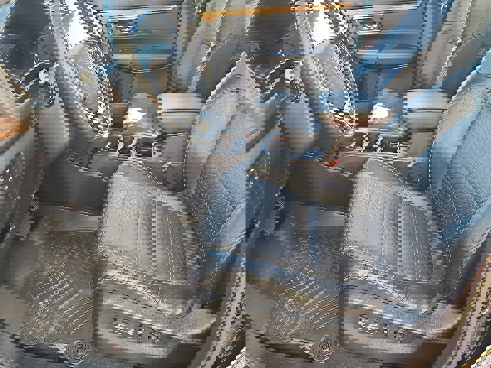 Used 2019 Honda CR-V Touring image 16