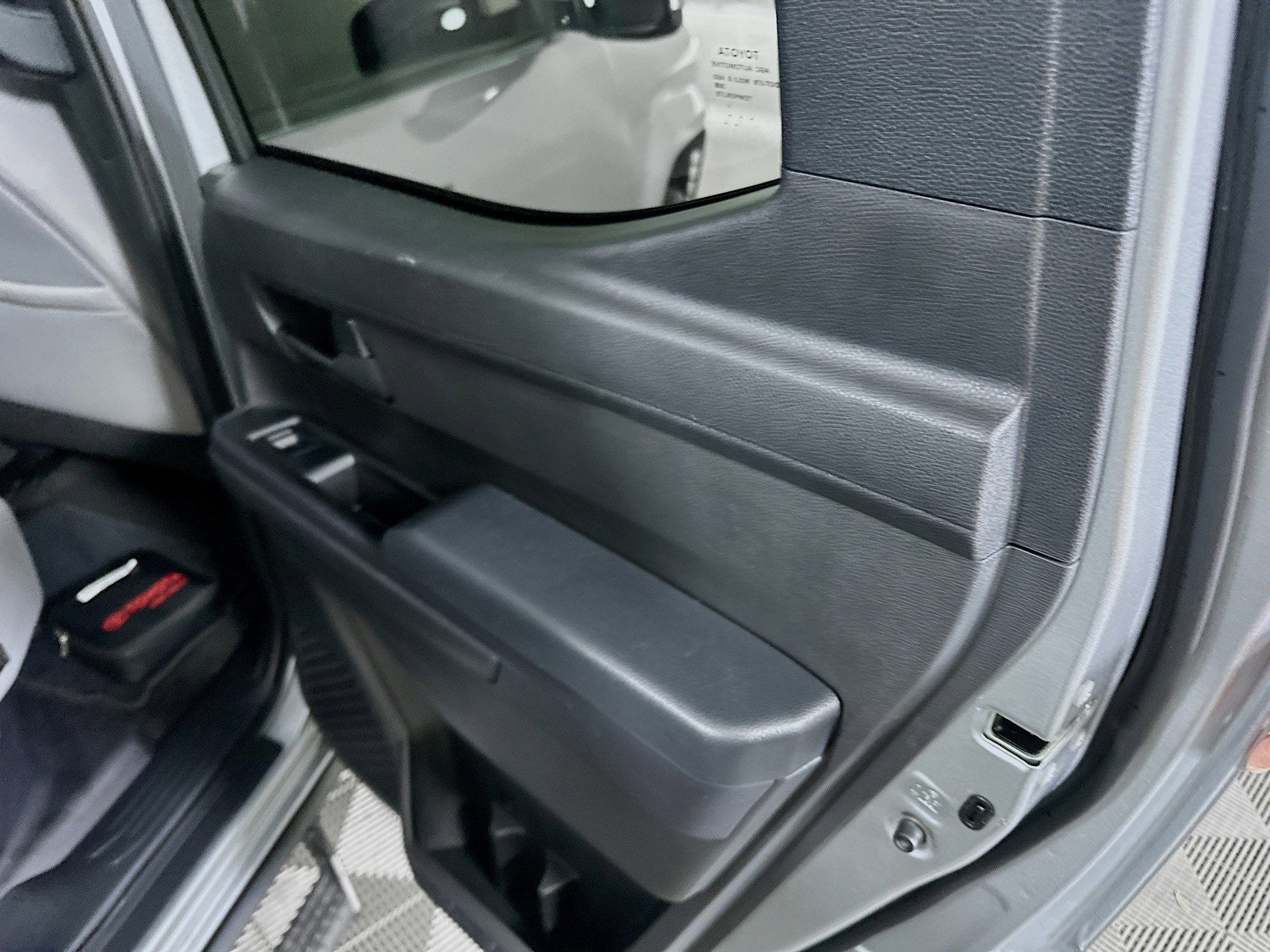 Used 2024 Toyota Tacoma SR5 RWD image 29