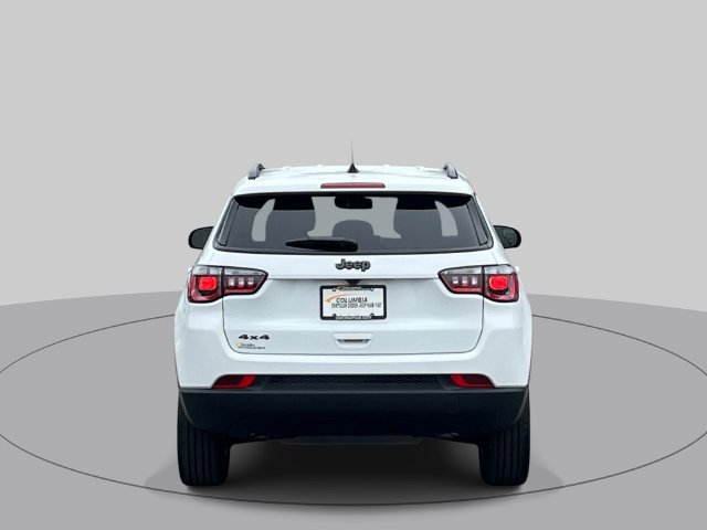 Used 2026 Jeep Compass Latitude AWD/4WD image 5