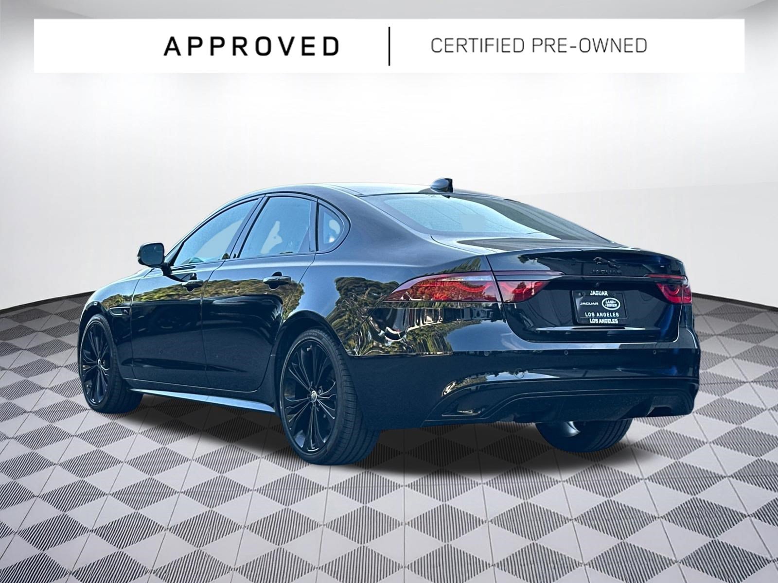Used 2024 Jaguar XF R-Dynamic SE AWD/4WD image 3