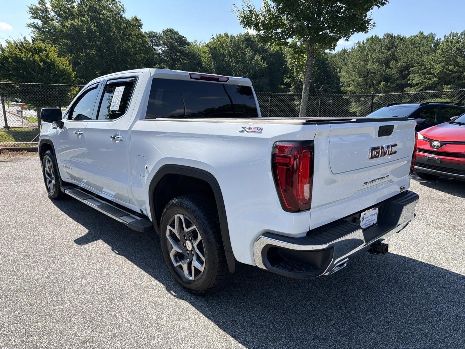 Used 2024 GMC Sierra 1500 SLT w/ X31 Off-Road Package AWD/4WD image 5