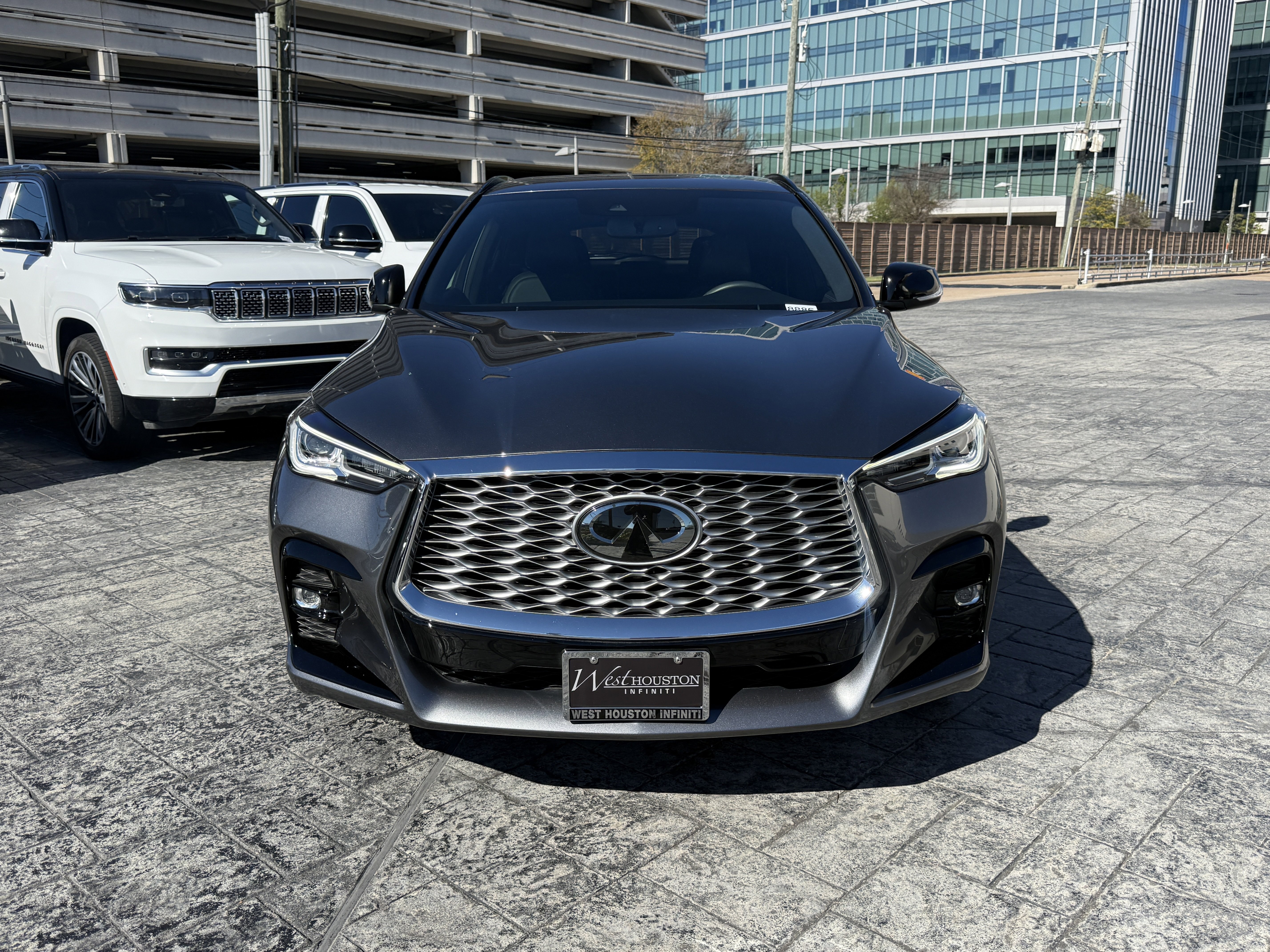 Certified 2023 INFINITI QX55 Luxe w/ Cargo Package image 2