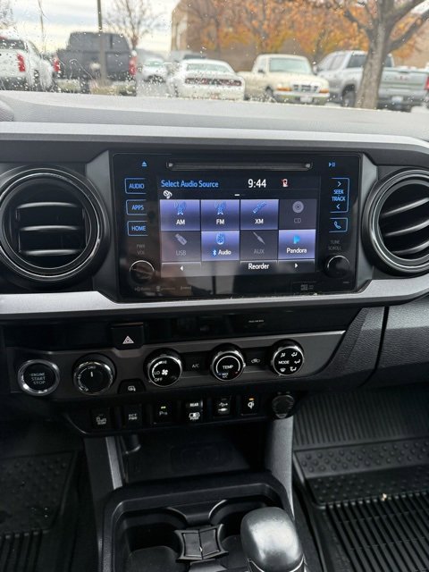 Certified 2018 Toyota Tacoma TRD Off-Road image 24