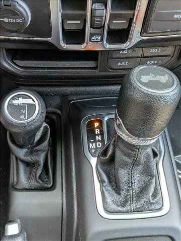 Used 2023 Jeep Wrangler Sport S image 14