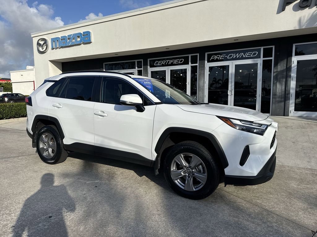 Used 2024 Toyota RAV4 XLE w/ Convenience Package image 6