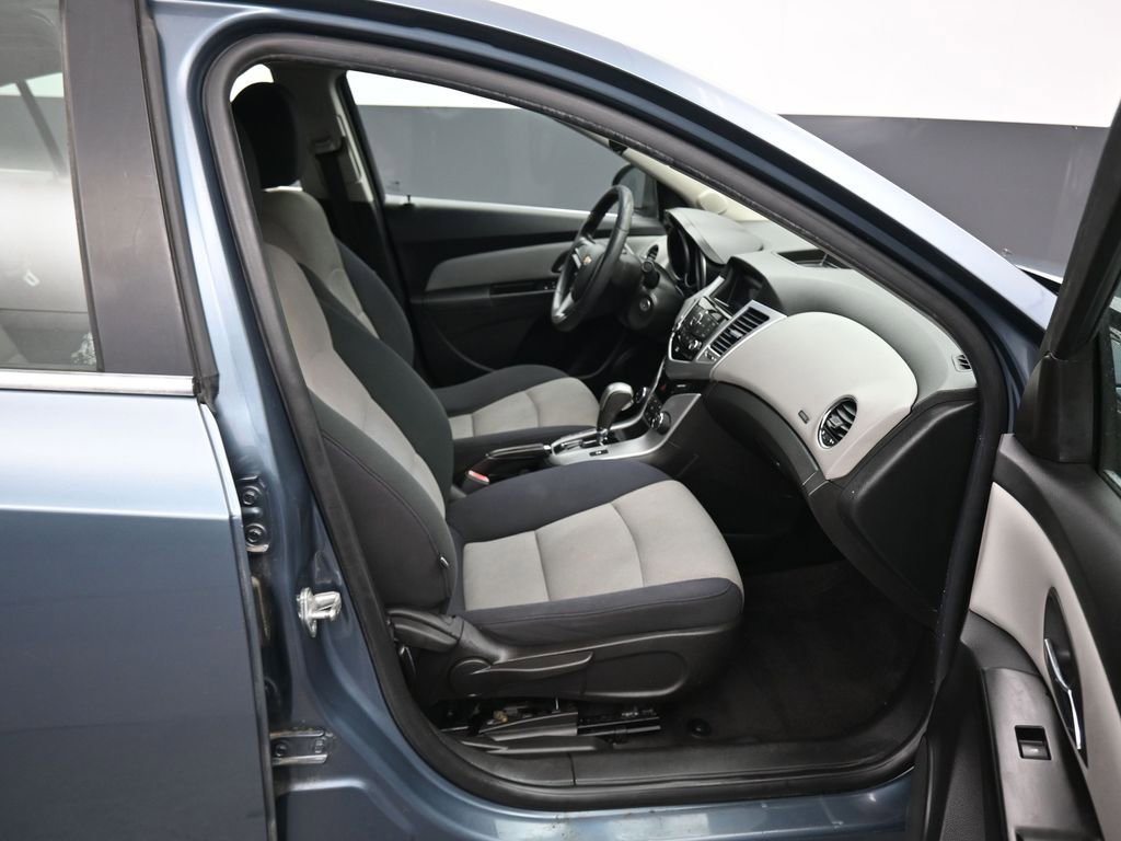 Used 2012 Chevrolet Cruze LS w/ Connectivity Package image 33
