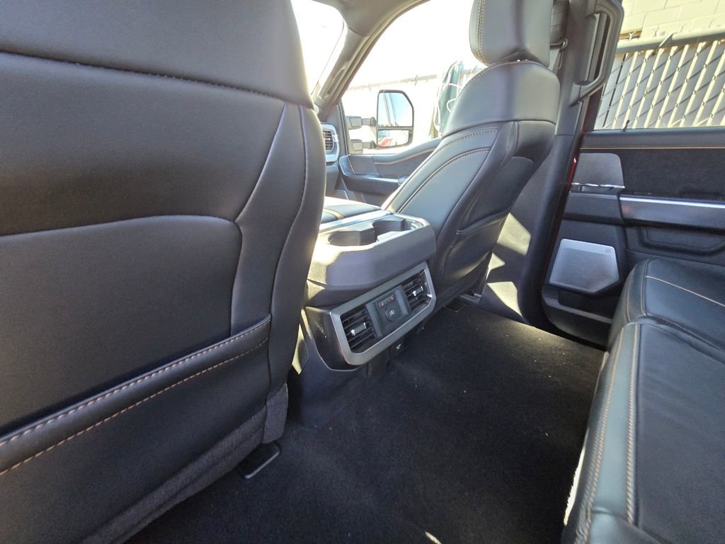 Used 2024 Ford F250 Platinum image 18