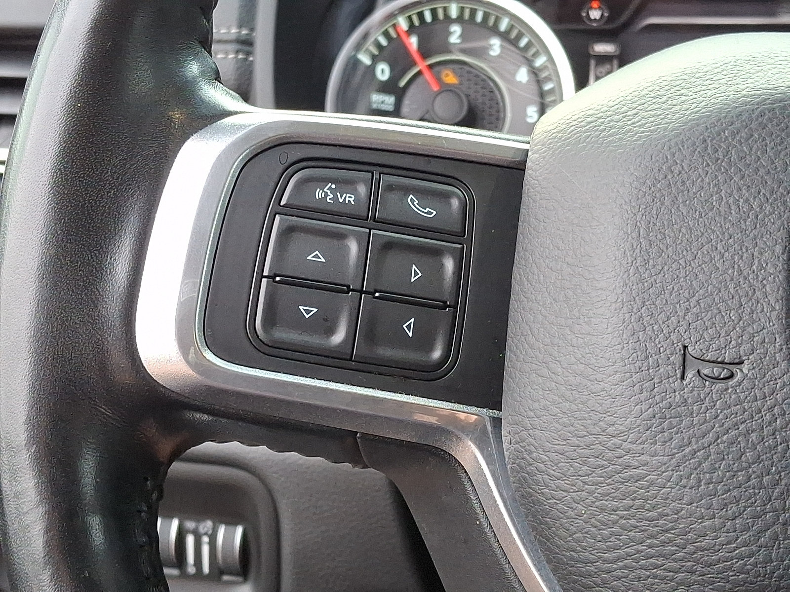 Used 2019 RAM 2500 Laramie AWD/4WD image 23