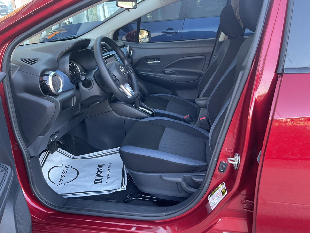 Used 2025 Nissan Versa SV w/ Trunk Package FWD image 8