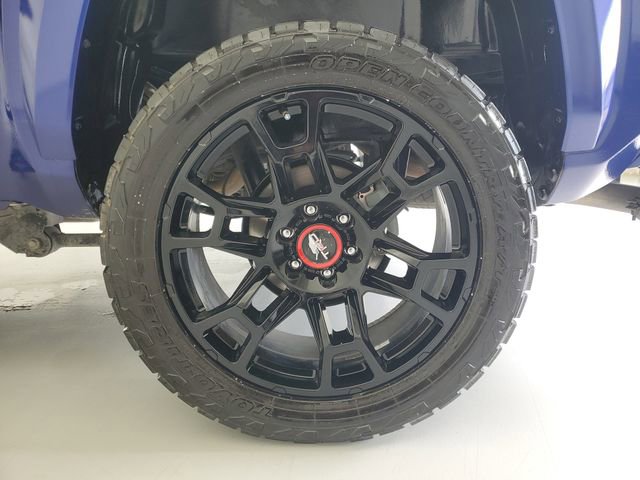 Used 2025 Toyota Tacoma TRD Sport w/ TRD Sport Premium Package image 11