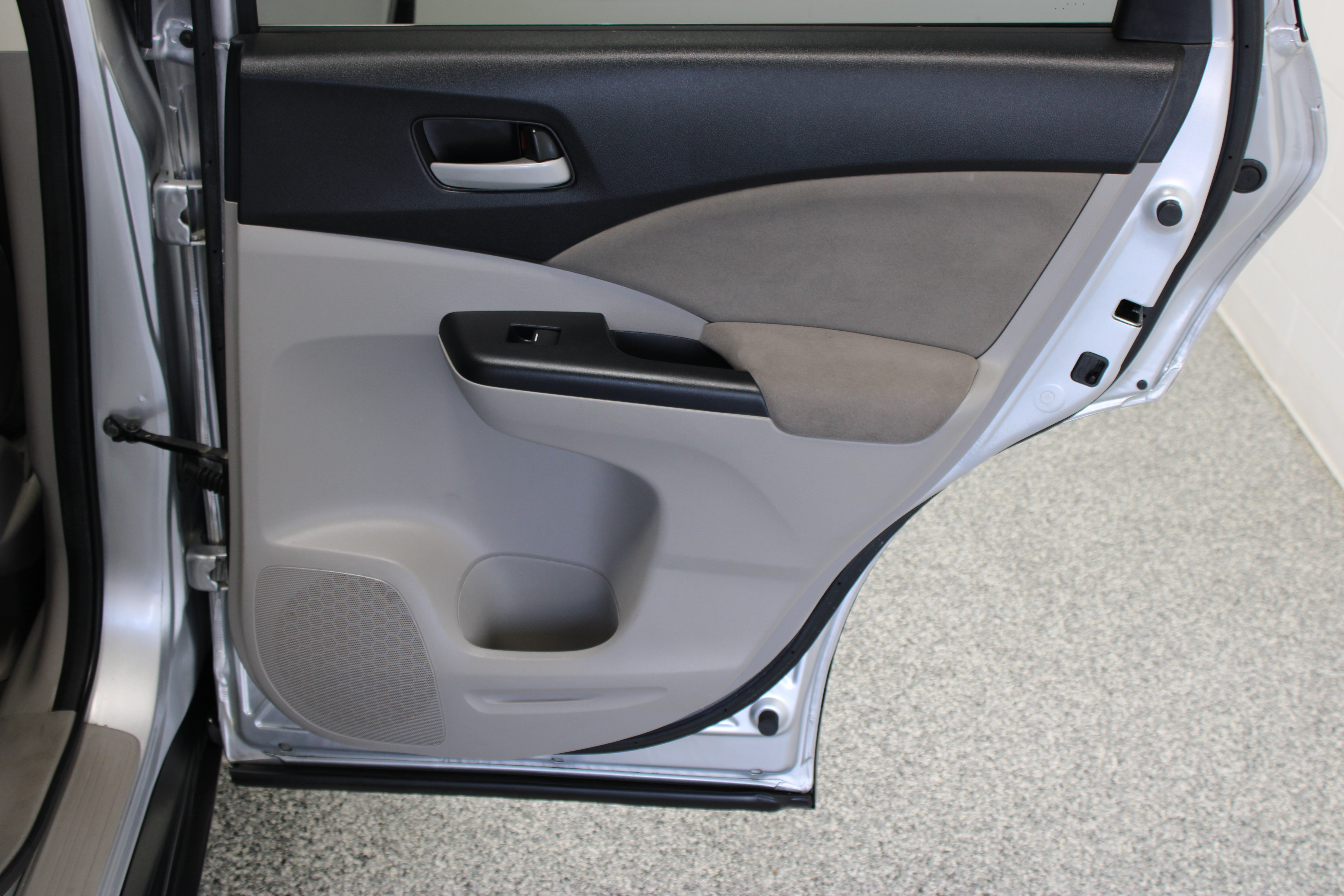 Used 2014 Honda CR-V EX image 30