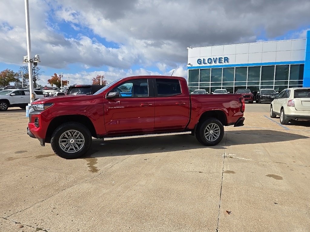 Used 2024 Chevrolet Colorado LT image 3