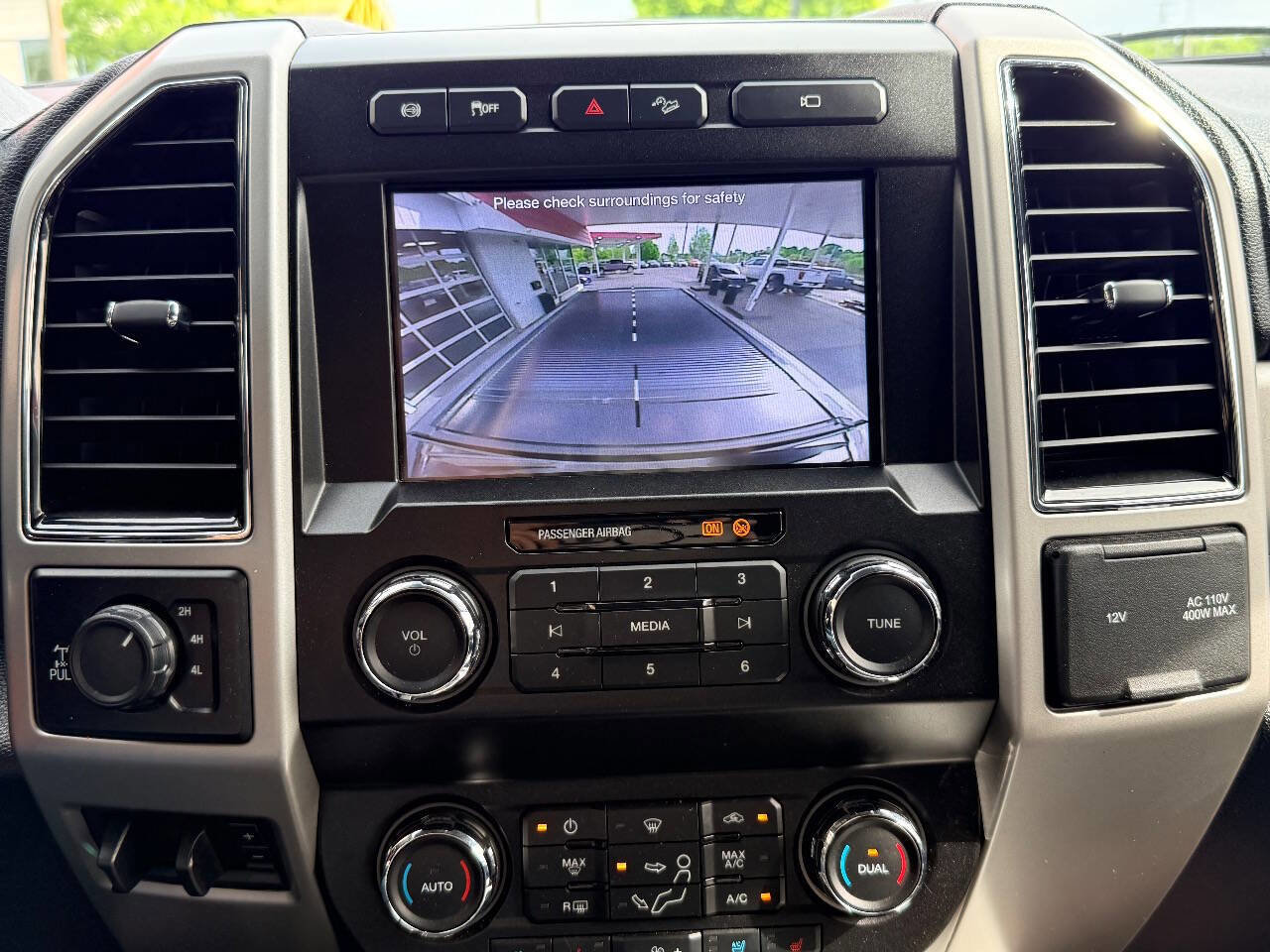 Used 2019 Ford F250 Lariat w/ Lariat Value Package AWD/4WD image 30