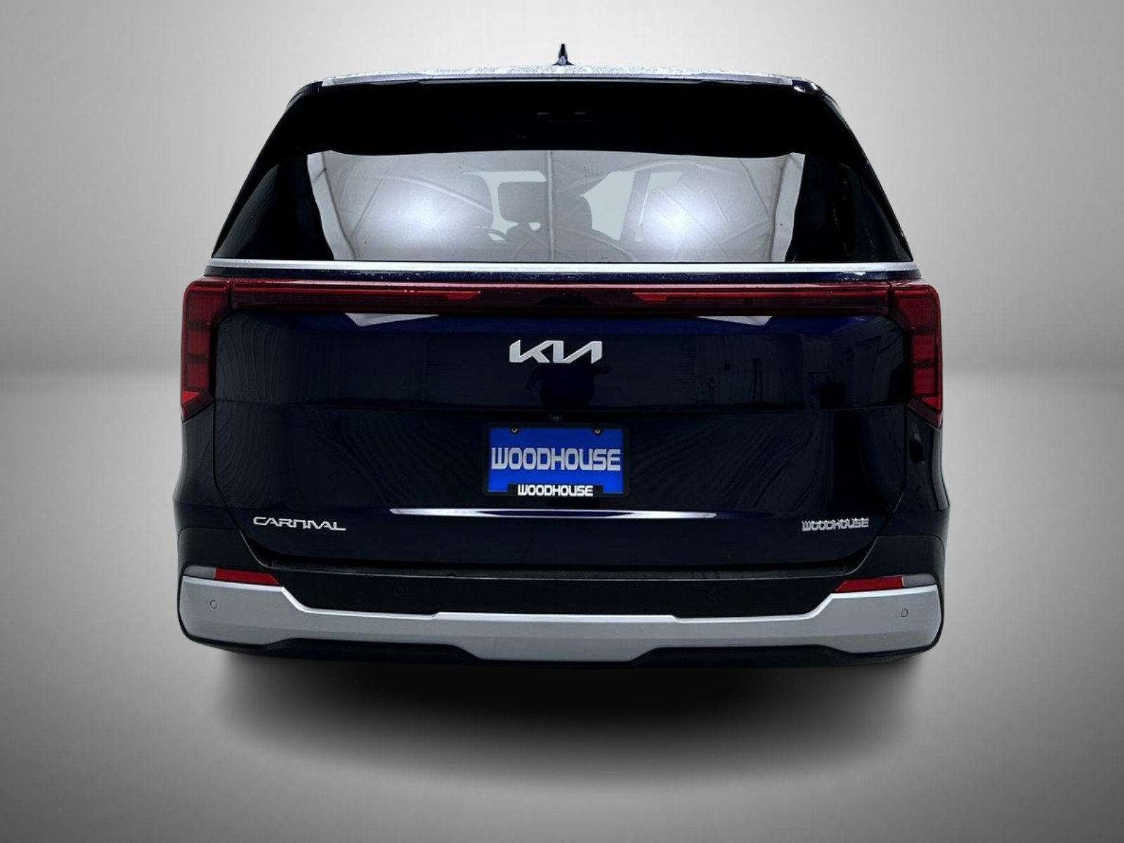 Used 2025 Kia Carnival FWD image 6