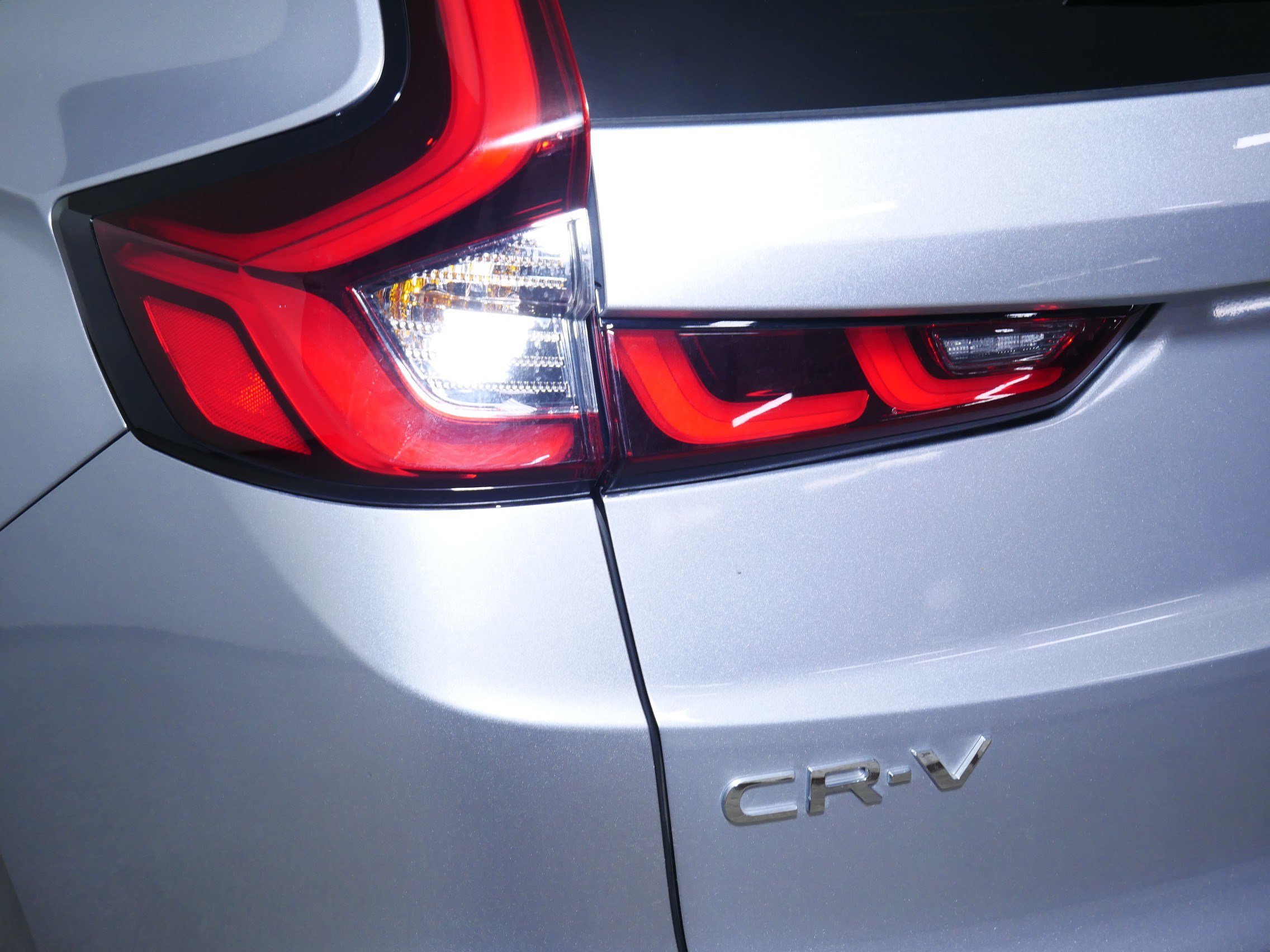 Used 2025 Honda CR-V EX-L image 17
