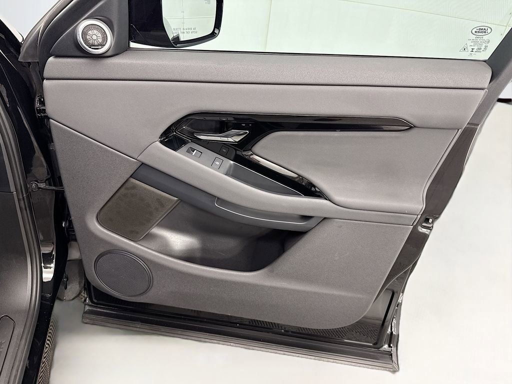 Certified 2025 Land Rover Range Rover Evoque S image 24