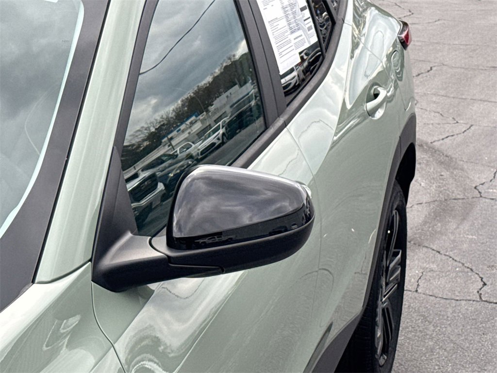Used 2025 Chevrolet Trax ACTIV w/ Driver Confidence Package image 11