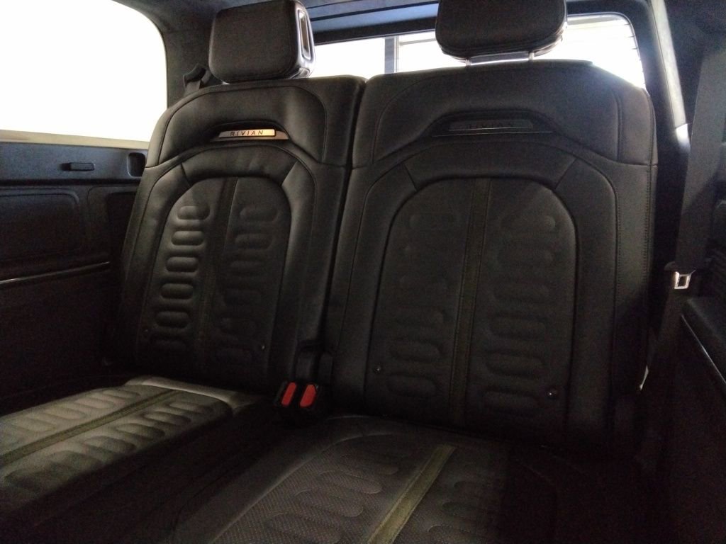 Used 2023 Rivian R1S Launch Edition image 38