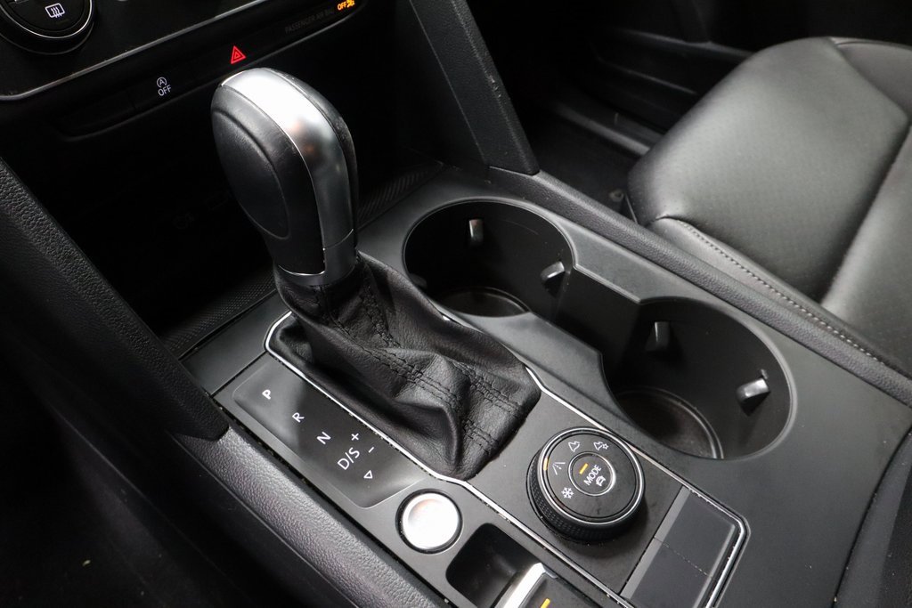 Used 2019 Volkswagen Atlas SE w/ Towing Package image 32