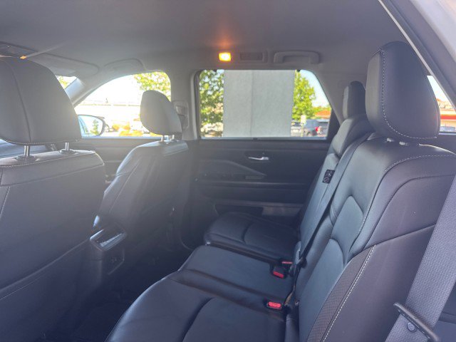 Used 2023 Nissan Pathfinder SL w/ Black Appearance Package AWD/4WD image 8