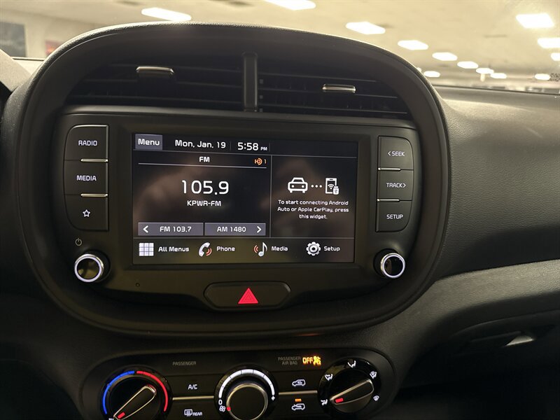 Used 2024 Kia Soul LX w/ Option Group 015 image 25