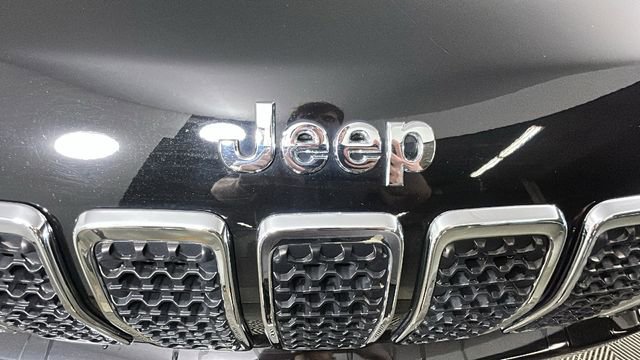 Used 2020 Jeep Cherokee Limited AWD/4WD image 9
