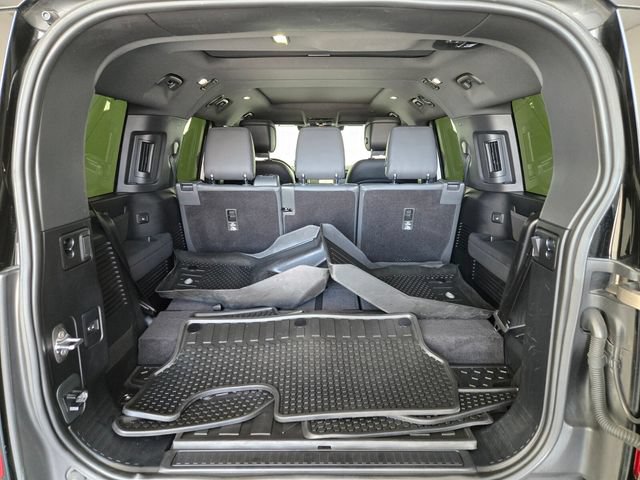 Used 2023 Land Rover Defender 130 X-Dynamic SE AWD/4WD image 14